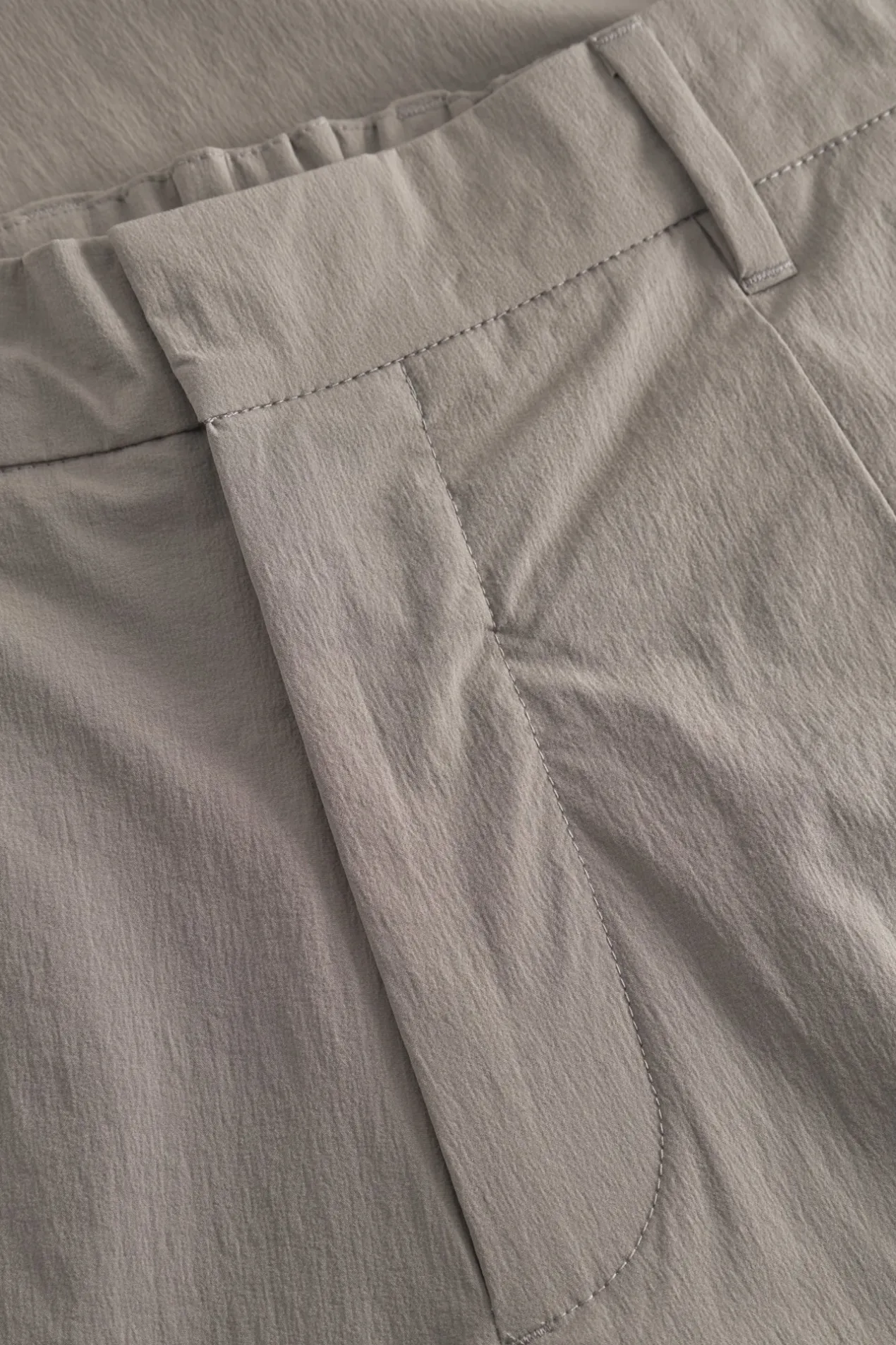 aaren_travel_light_4.webp Norse Projects TROUSERS^Aaren Travel Light Concrete Grey