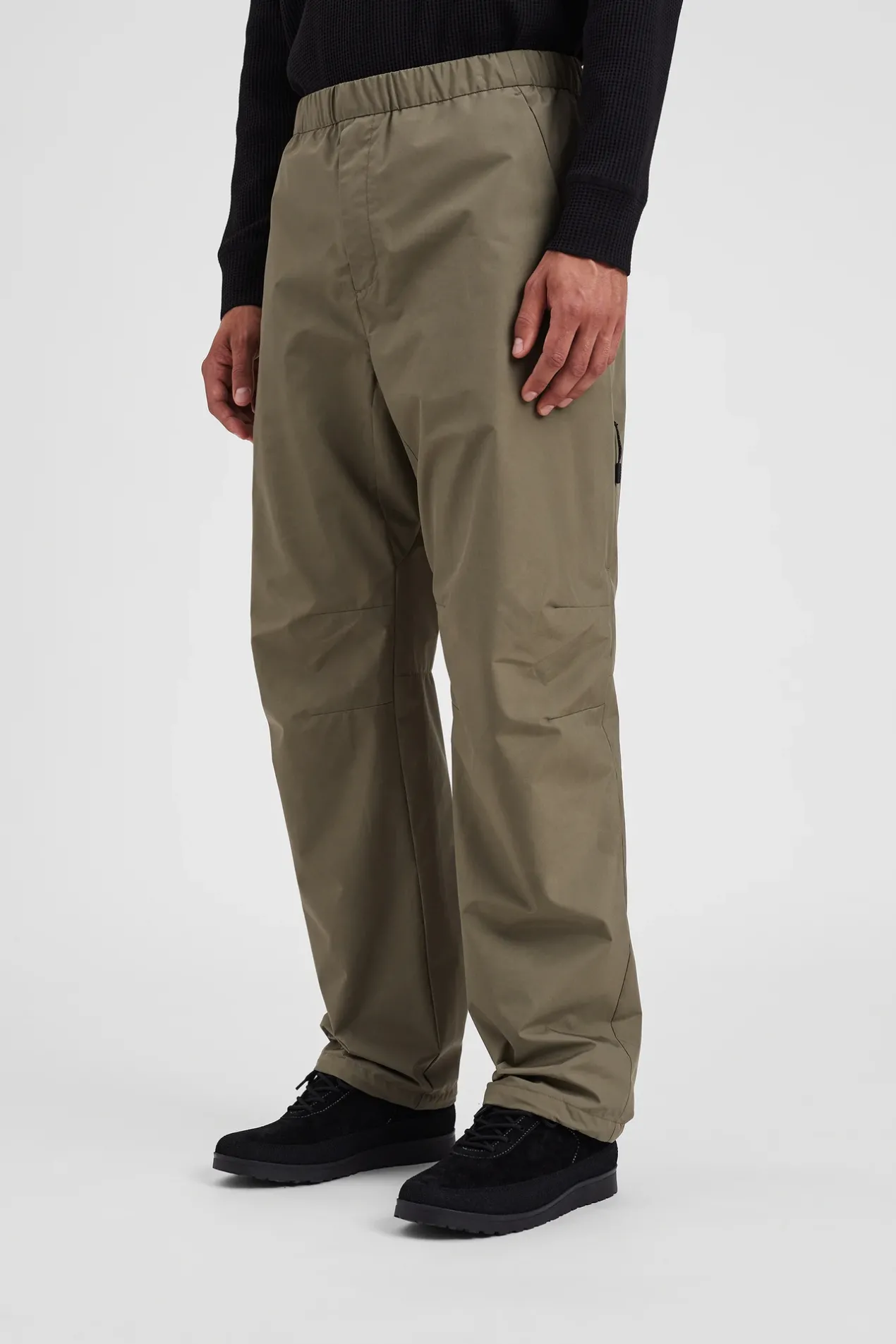 alvar_goretex_windstopper_tech_trouser_3-1.webp Norse Projects TROUSERS^Alvar Gore-Tex Windstopper Tech Trouser Sediment Green