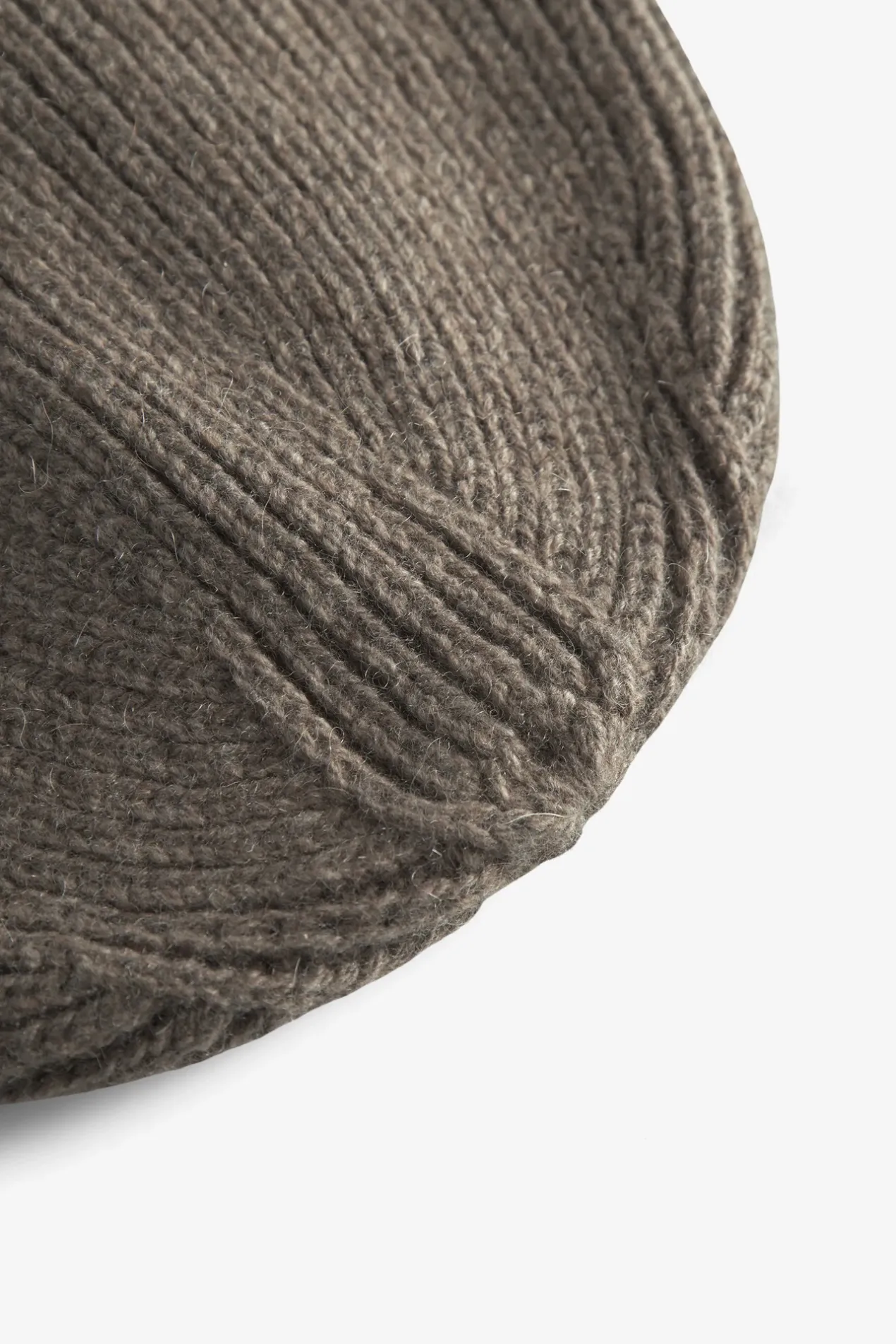 cashmere_rib_beanie_4.webp Norse Projects BEANIES^Cashmere Rib Beanie Taupe