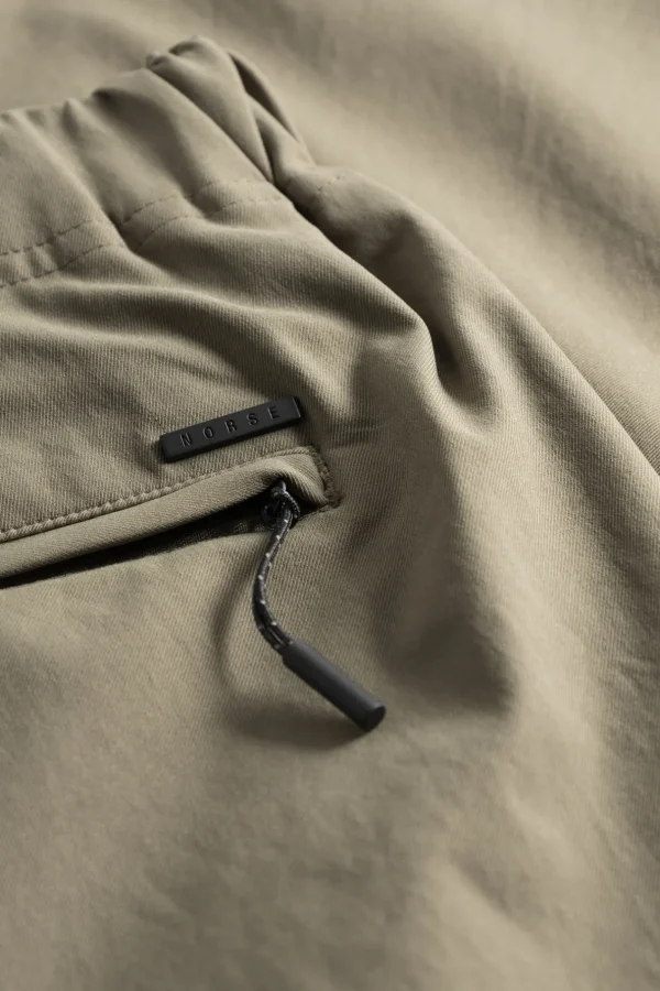 Norse Projects TROUSERS^Ezra Relaxed Solotex Twill Trouser Sediment Green