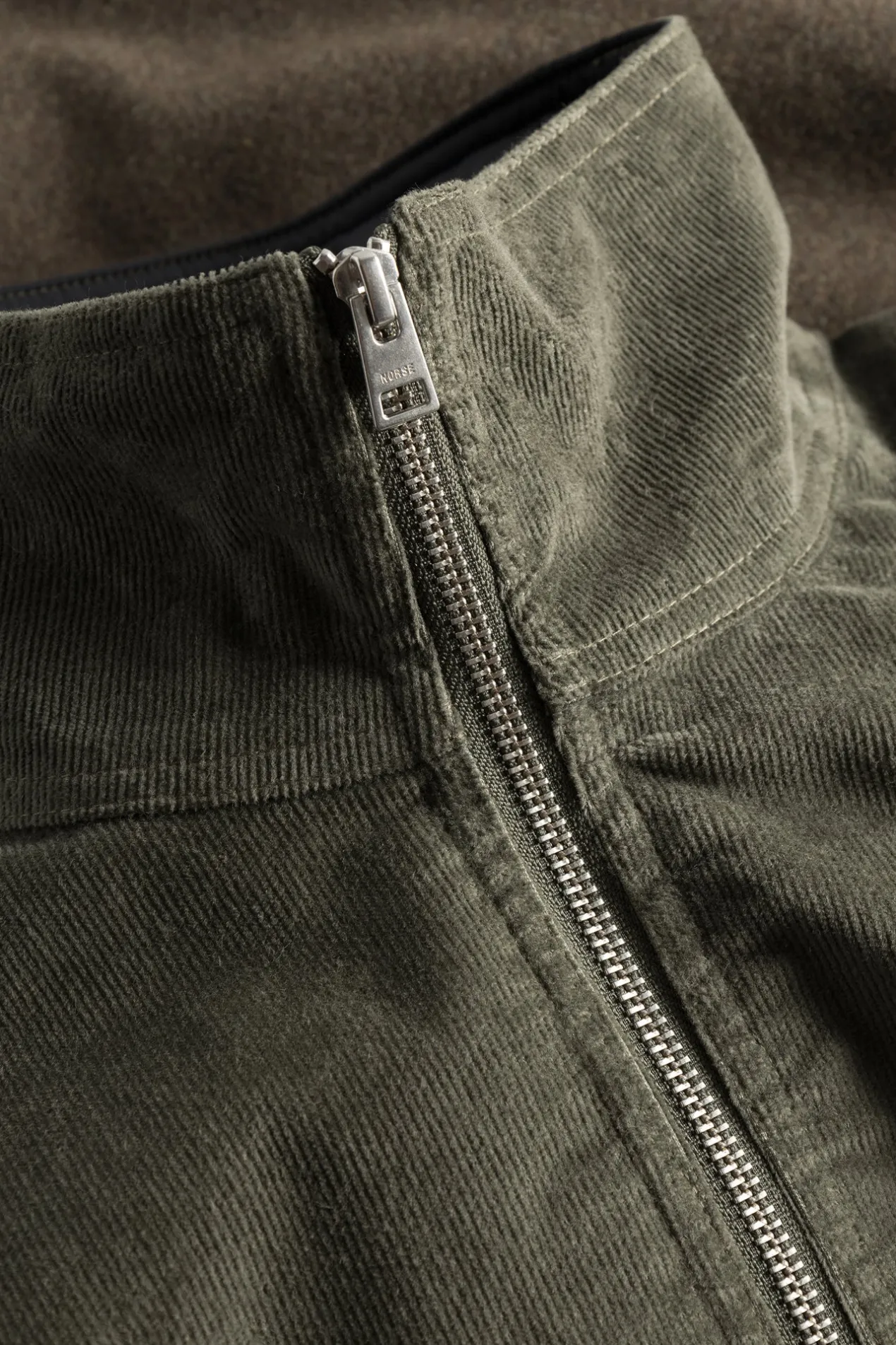 hakon_solotex_corduroy_4.webp Norse Projects OUTERWEAR^Hakon Solotex Corduroy Ivy Green