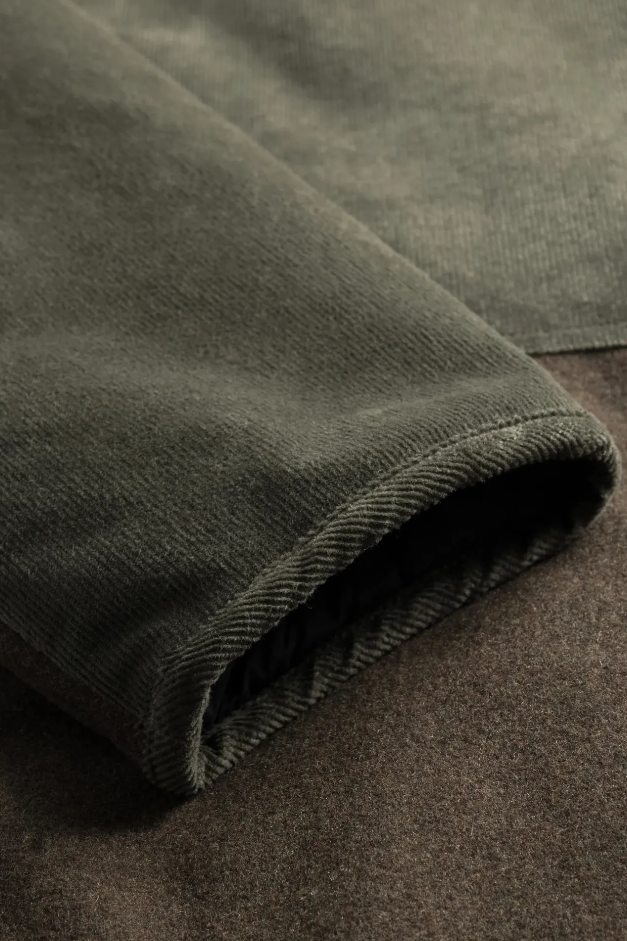 hakon_solotex_corduroy_5.webp Norse Projects OUTERWEAR^Hakon Solotex Corduroy Ivy Green