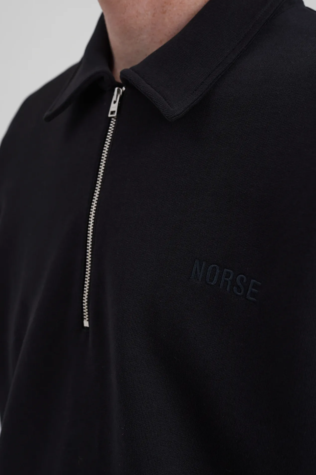 ketel_relaxed_organic_norse_logo_half_zip_4-1.webp Norse Projects SWEATSHIRTS^Ketel Relaxed Organic NORSE Logo Half Zip Black