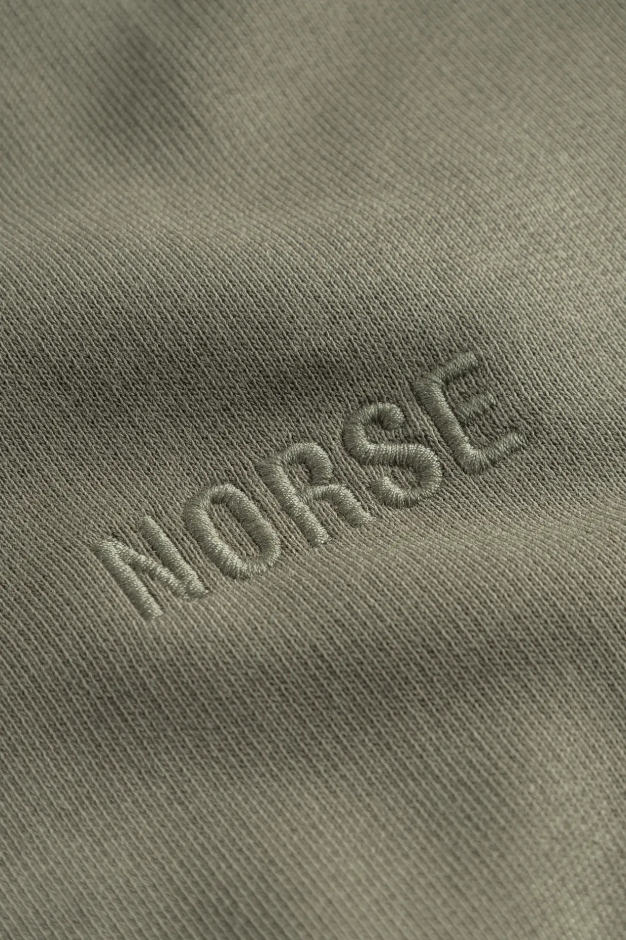 ketel_relaxed_organic_norse_logo_half_zip_8-2.webp Norse Projects SWEATSHIRTS^Ketel Relaxed Organic NORSE Logo Half Zip Sediment Green