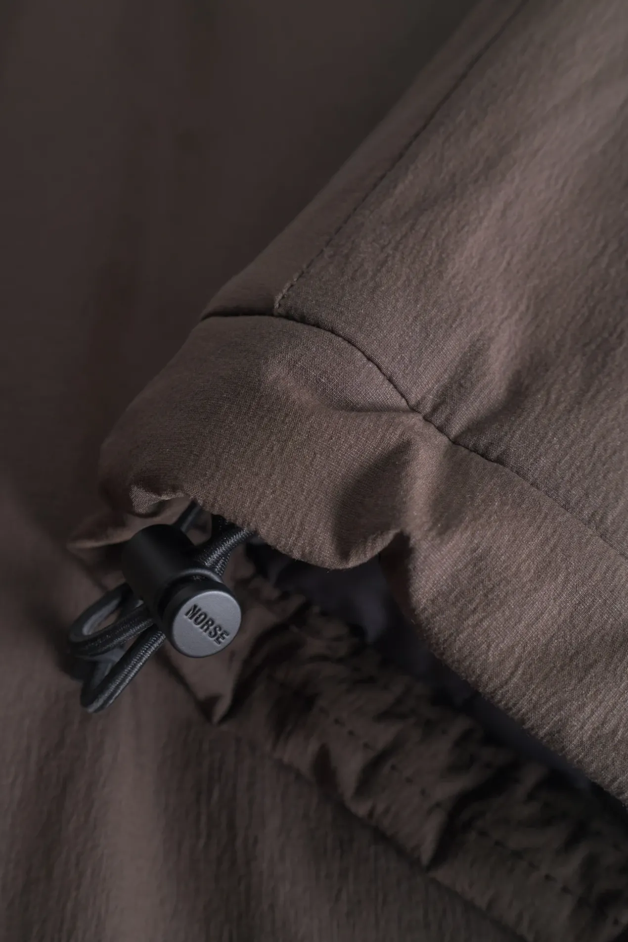 korso_travel_light_insulated_harrington_jacket_5.webp Norse Projects OUTERWEAR^Korso Travel Light Insulated Harrington Jacket Espresso