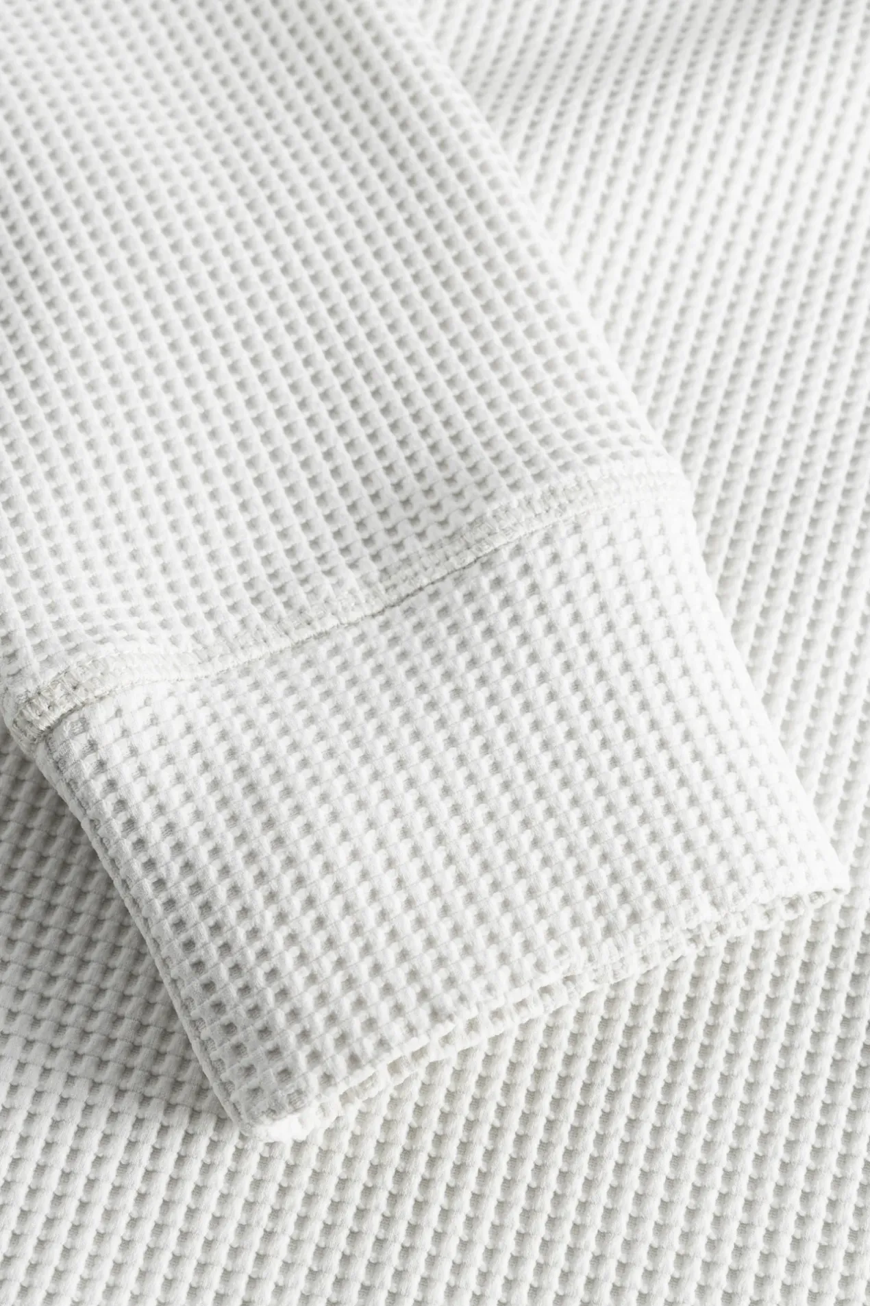 kristian_relaxed_tech_waffle_sweater_3.webp Norse Projects SWEATSHIRTS^Kristian Relaxed Tech Waffle Sweater Lucid White