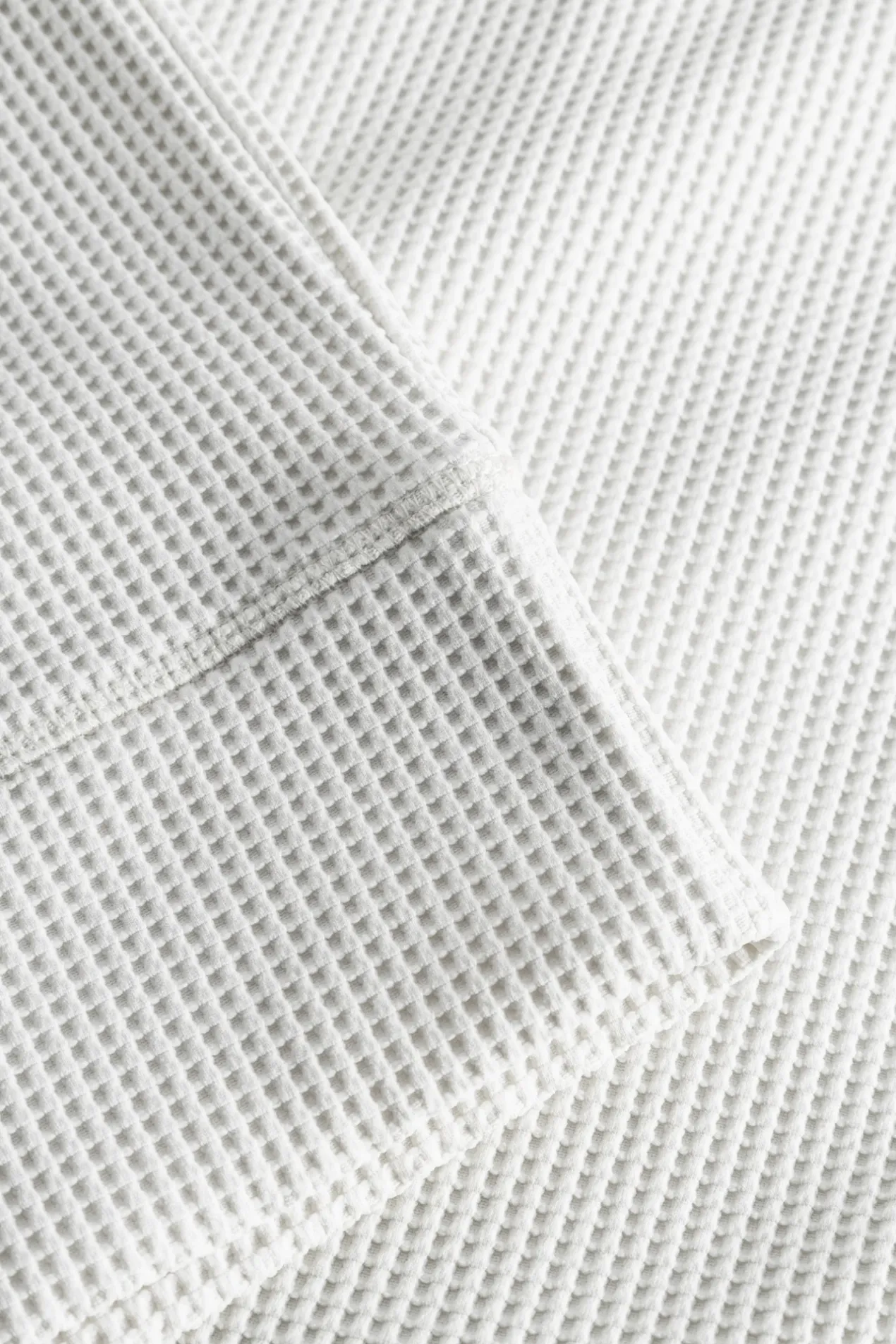 kristian_relaxed_tech_waffle_sweater_4.webp Norse Projects SWEATSHIRTS^Kristian Relaxed Tech Waffle Sweater Lucid White