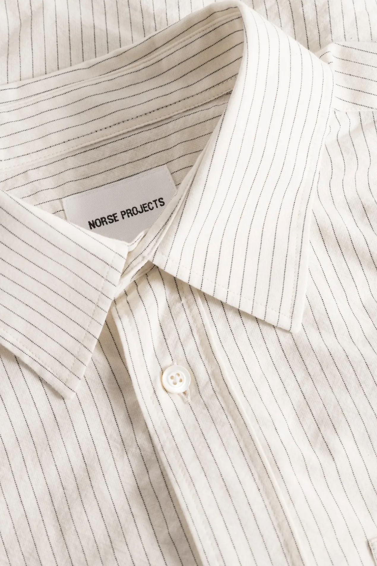 mo_oversized_striped_shirt_6-1.webp Norse Projects SHIRTING^Mo Oversized Striped Shirt Ecru