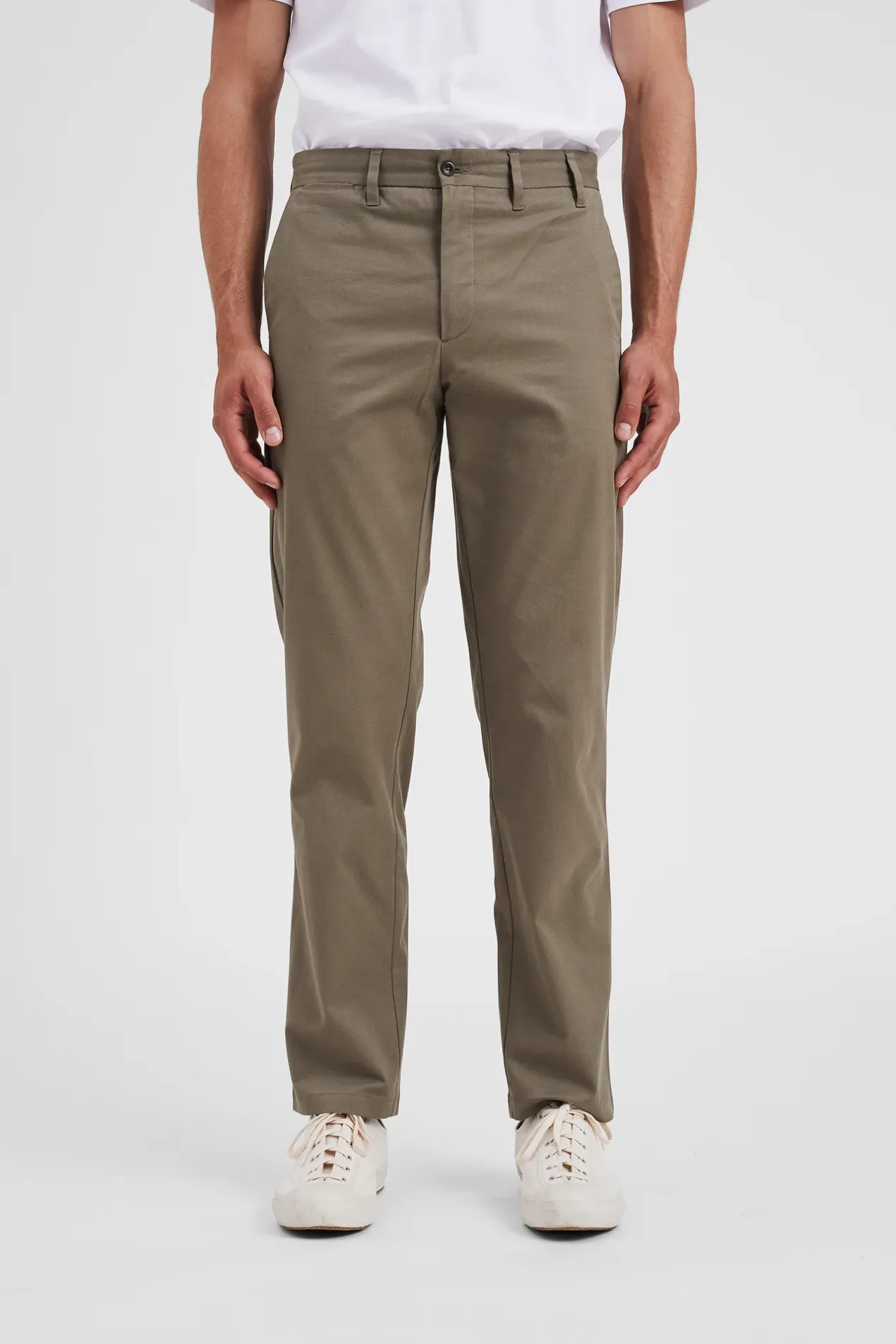 norse_standard_chino_2-1.webp Norse Projects TROUSERS^Norse Standard Chino Sediment Green