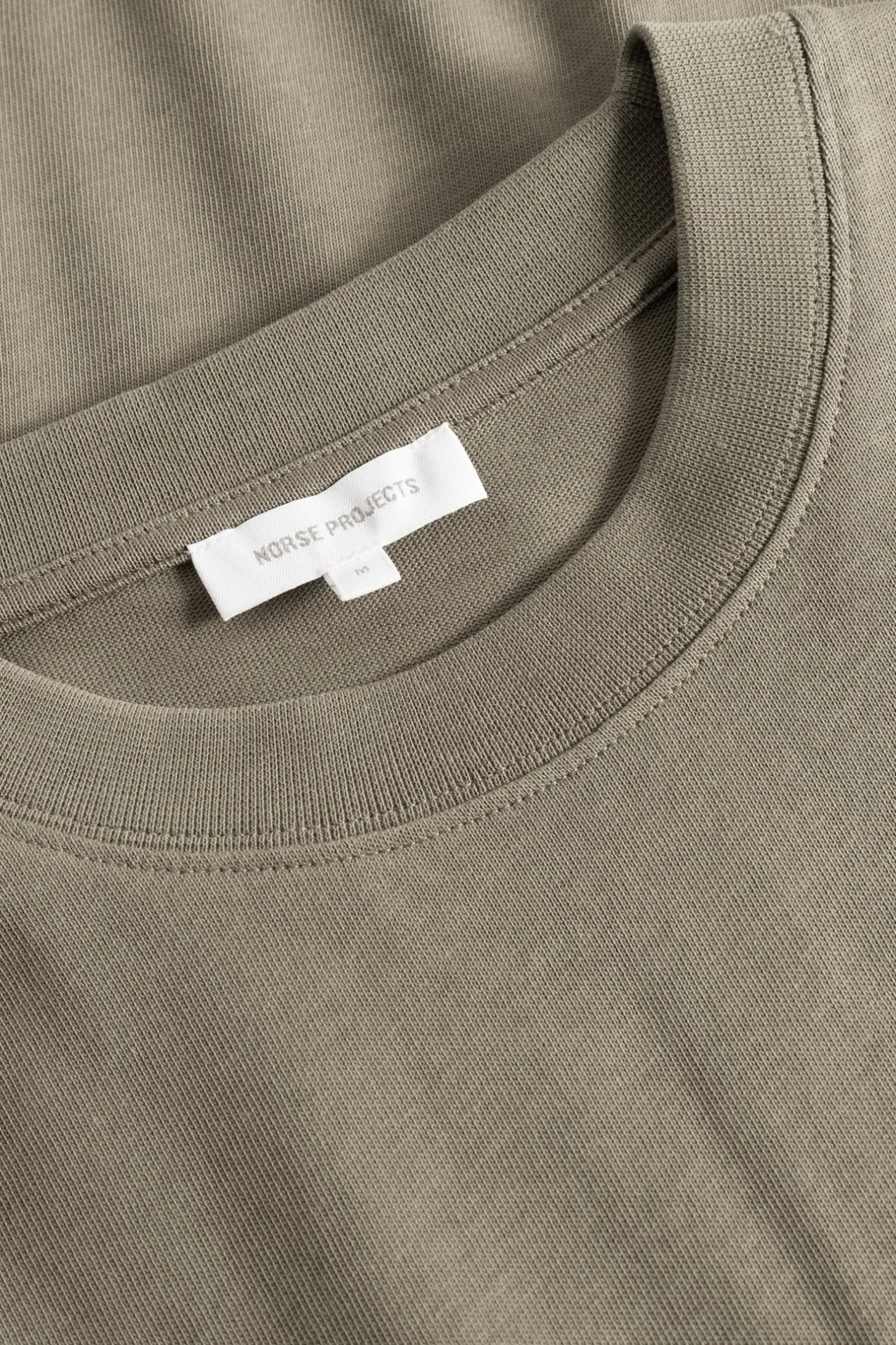 norse_standard_heavy_loose_tshirt_6.webp Norse Projects T-SHIRTS^Norse Standard Heavy Loose T-shirt Sediment Green