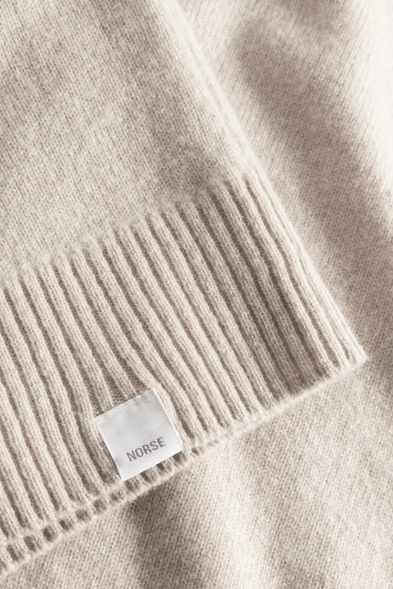 norse_standard_merino_lambswool_cardigan_9.webp Norse Projects KNITWEAR^Norse Standard Merino Lambswool Cardigan Oatmeal