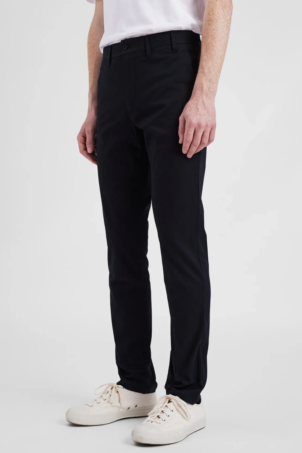norse_standard_slim_chino_3.webp Norse Projects TROUSERS^Norse Standard Slim Chino Black