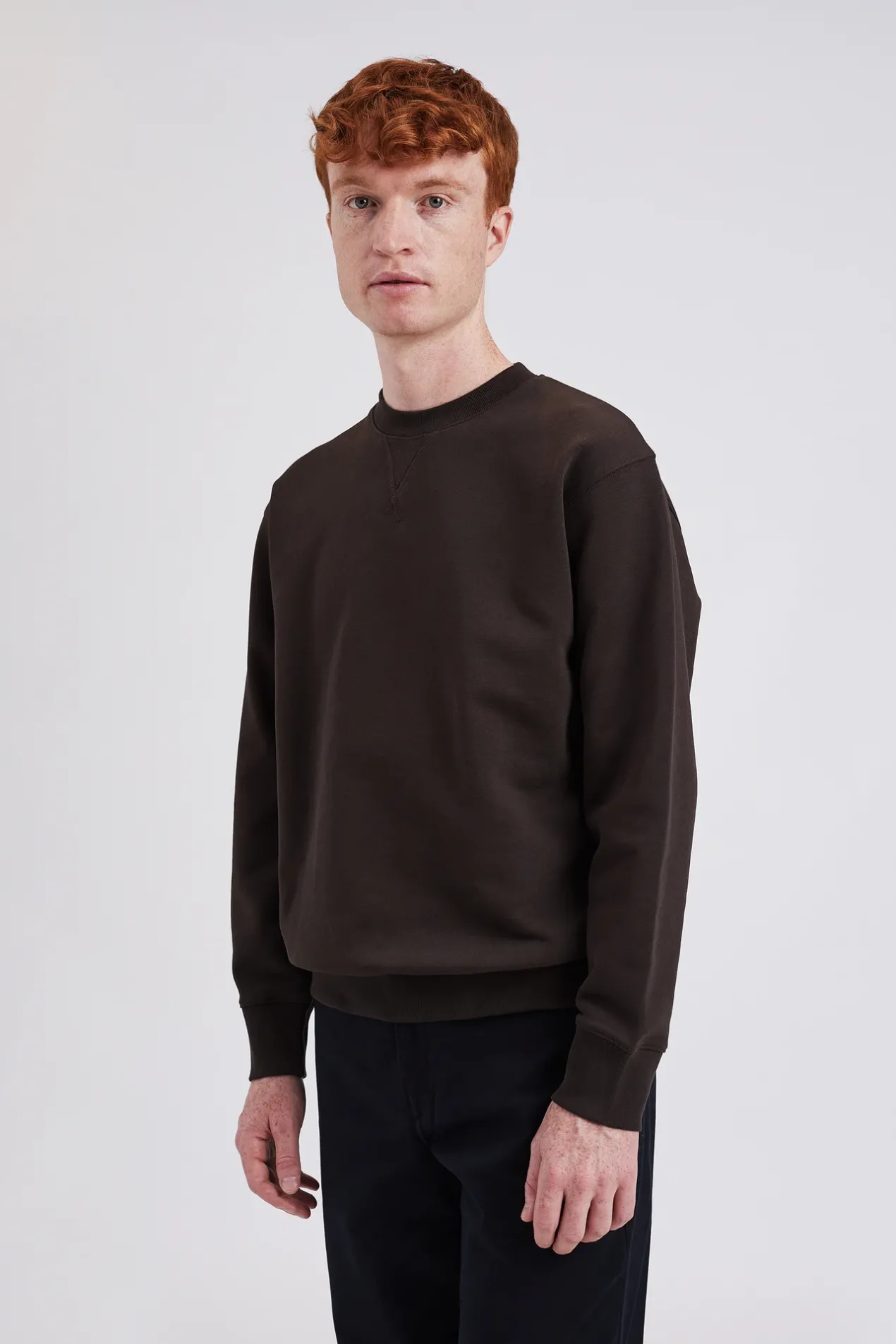 norse_standard_sweatshirt_3-2.webp Norse Projects SWEATSHIRTS^Norse Standard Sweatshirt Espresso