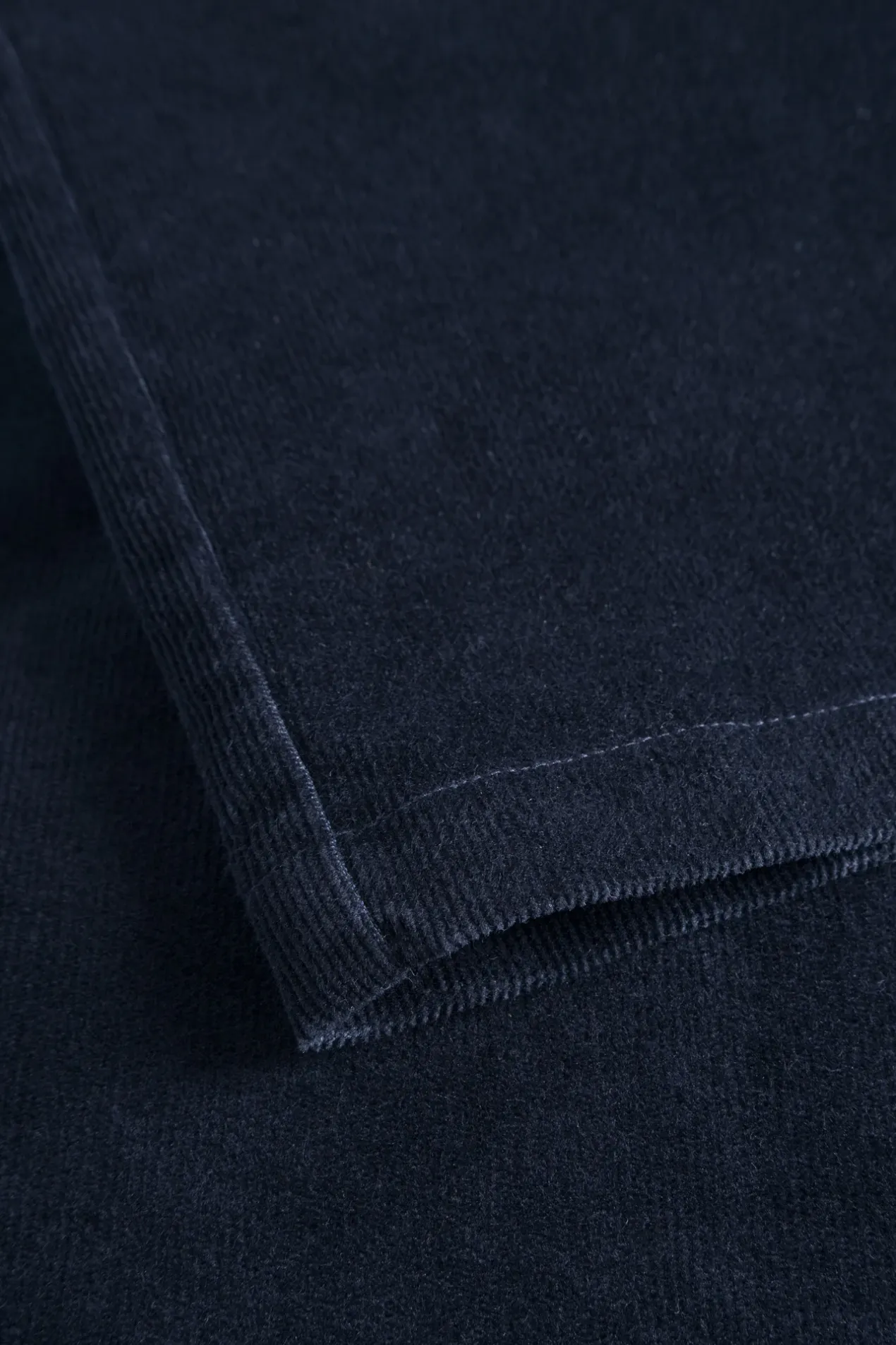 ragnar_relaxed_solotex_corduroy_pant_4-1.webp Norse Projects TROUSERS^Ragnar Relaxed Solotex Corduroy Pant Dark Navy